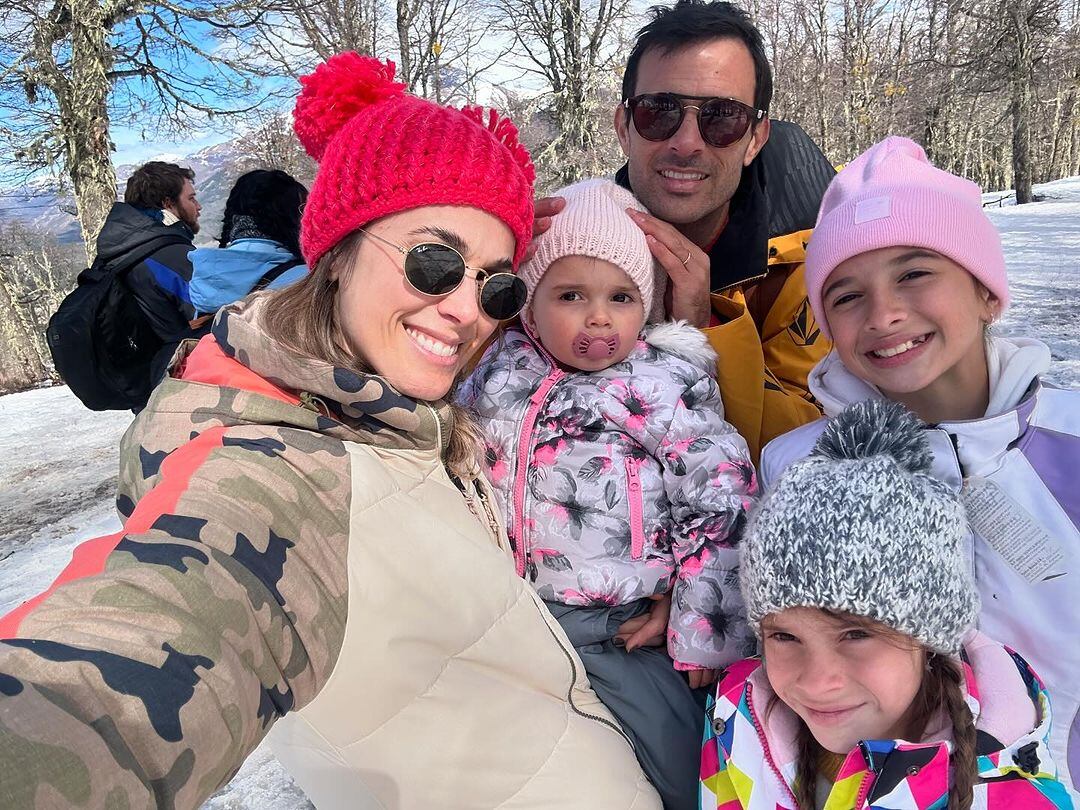 Las vacaciones de Chechu Bonelli y su familia a la nieve de Bariloche: todas las imágenes