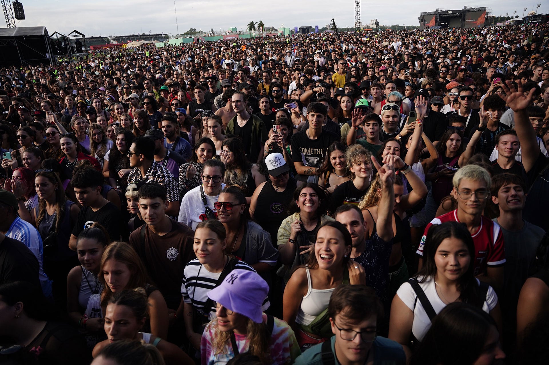 Postales y testimonios de Lollapalooza 2024, la gran fiesta de la música que ruge nostalgia rockera y girl power